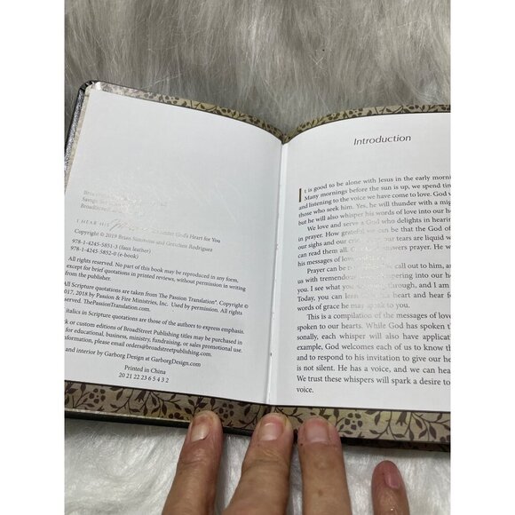 365 Daily Devotions Journal "I Hear His Whisper" By BroadStreet - Picture 2 of 4